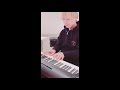 Perfume - 中田ヤスタカのキーボード演奏(TSPS、ナナナナナイロ) Yasutaka Nakata plays the keyboard