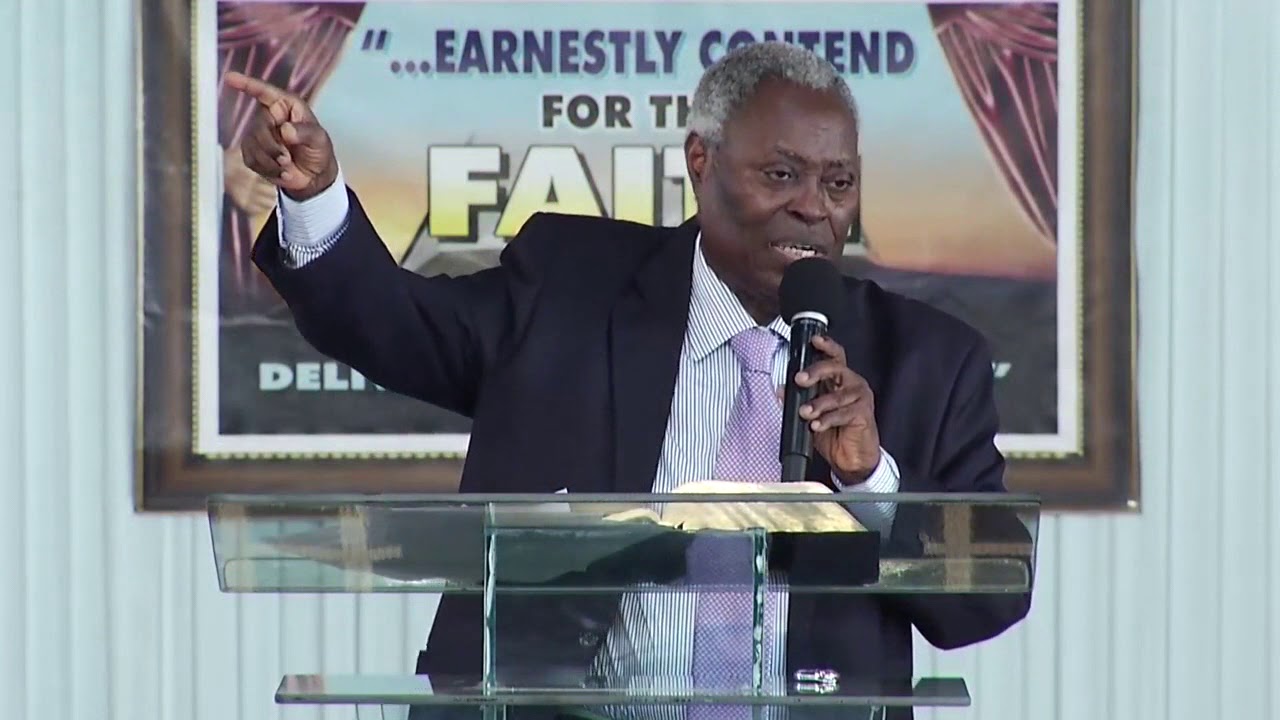 Pastor Kumuyi Speaks about His own Biography (short clip) - YouTube