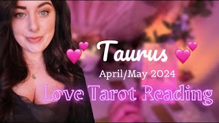 Taurus ♉️ this LOVE TRIANGLE had my jaw dropped! Be careful Taurus!! Love tarot reading