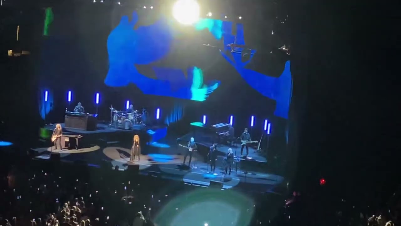 Stevie Nicks Edge of Seventeen LIVE at the United Center Chicago IL 62323