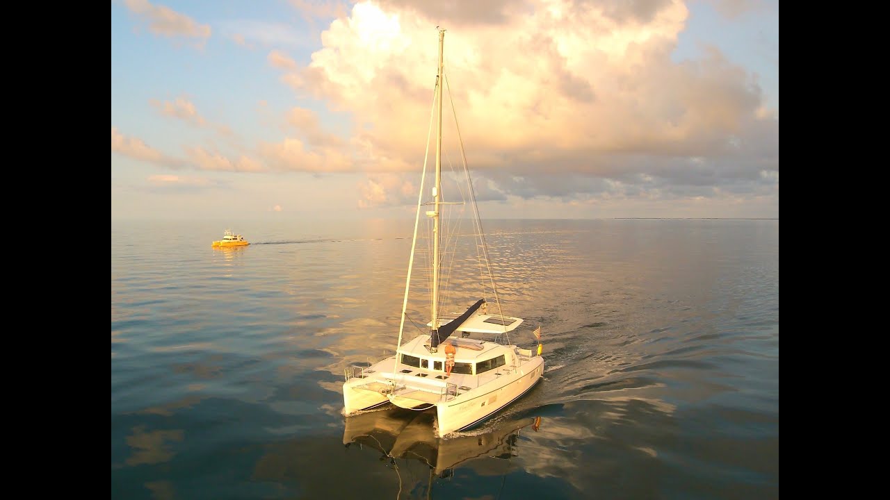 Lagoon 420 Catamaran Walkthrough [CREME BRULEE] SOLD