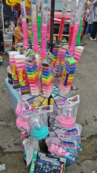 mainan slem warna warni