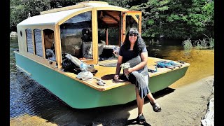 Blue Blue Water, Houseboating