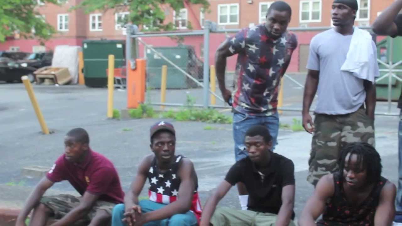 Guarda Boi Bean Ft. Fly Tek  - Everything Kay (Official Music Video) su YouTube