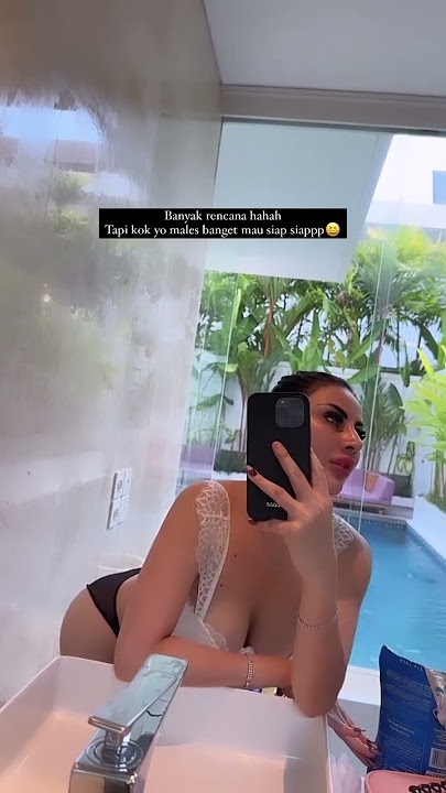 maya nadien hot banget