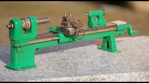 Miniature scale Model lathe