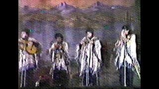 Video thumbnail of "KJARKAS EN 1987 CANTANDO FLOR DE POTOSÍ Y CORAZÓN A CORAZÓN en Conciertos en La Paz."