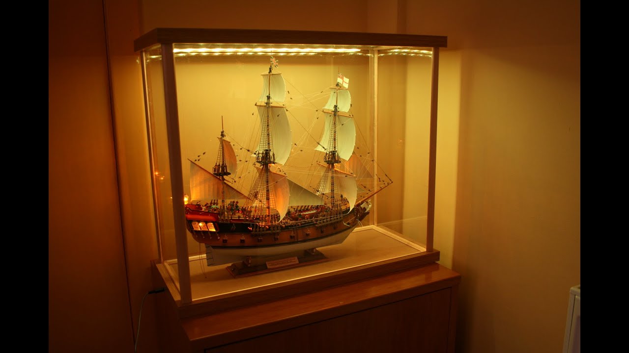 Revell 1:72 pirate ship display case - cheap and easy to make - YouTube