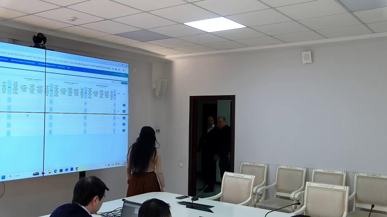 Yuridik xizmat xodimlarini lavozimiga tayinlashni kelishish suhbati.