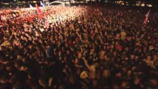 Slipknot live at Download 2009 with the song Spit it Out. People......