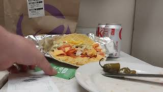Trying NEW Rare Limited Time Only STREET CHALUPA™ from Taco Bell®