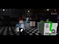 jogando fnaf doom (roblox)