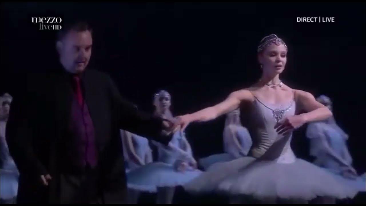 Андреа Лашшакова балерина