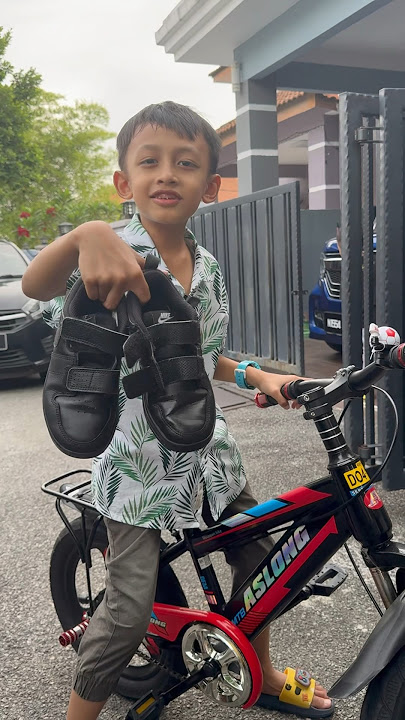 Anas nak beli kasut sekolah baru #shortvideo #youtubeshorts #explore #trending