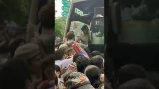 Delhi Police cought Priyanka Gandhi #news #new #latestnews @news @ABPNews @ZeeNews