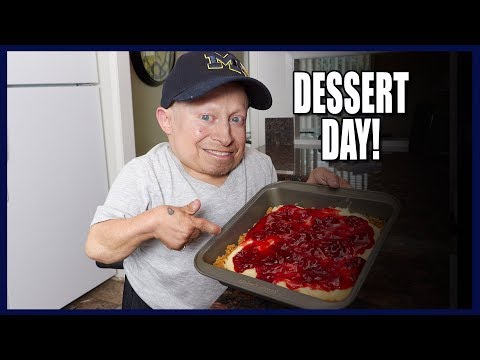 How To Make The Easiest Cheesecake! (Mom's Favorite)