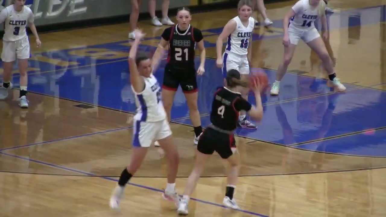 Aurora Houn' Dawg GBB 31 - Clever 30