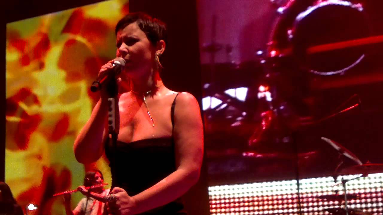 Şebnem Ferah - Mayın Tarlası | Anadolu Gösteri Merkezi - Ankara | 10.12.2011