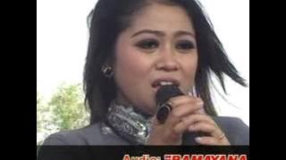 Cidro - Lilin H - Monata Gamand Pati