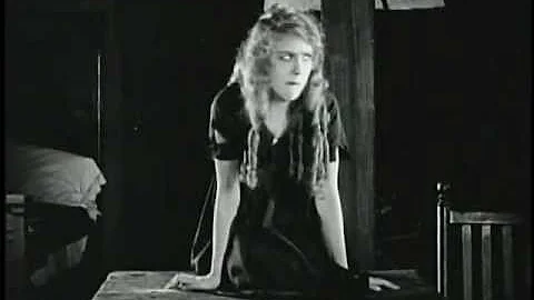 Mary Pickford, ZaSu Pitts in A Little Princess (19...
