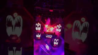 KISS - GOD OF THUNDER - ST LOUIS 9.1.19 Gene Simmons spits blood