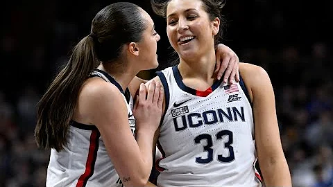 UConn's Auriemma praises Caroline Ducharme's heroics