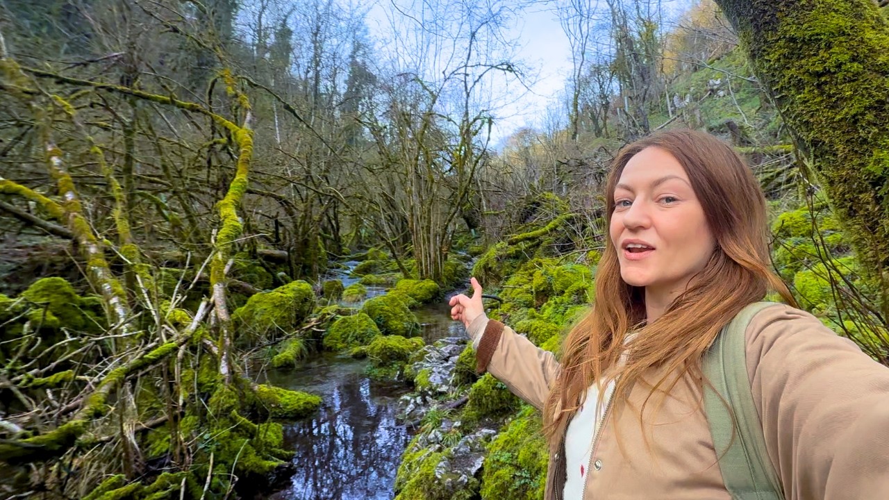 Поход по затопленному известняковому ущелью | Монкс-Дейл, Пик-Дистрикт