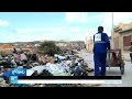 "البرباشة" جامعو النفايات في تونس يعيشون في فقر مدقع