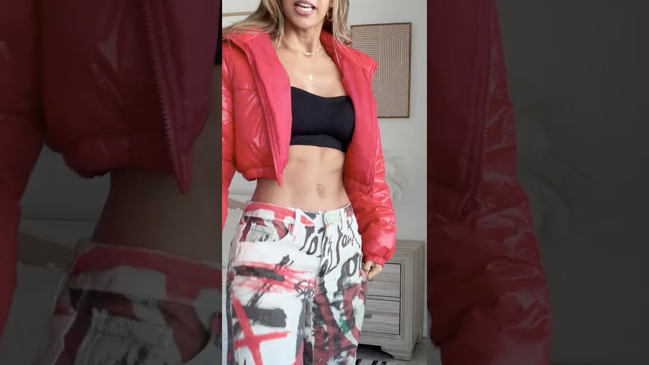 Привлекайте внимание в стиле стритвеар 😎 Образ в духе Y2K