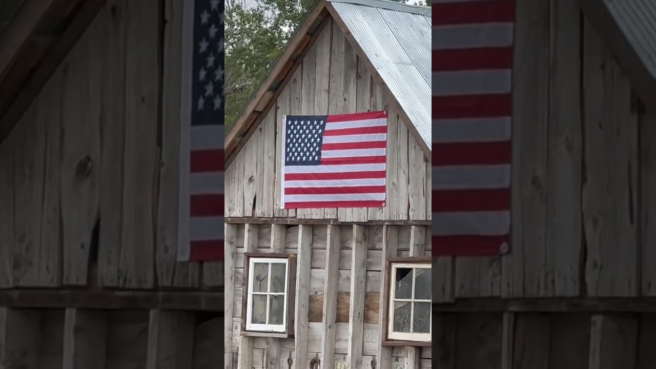 Happy flag day ￼🇺🇸 from Field of screams MT#Halloween #FlagDay #USA #America #Scary