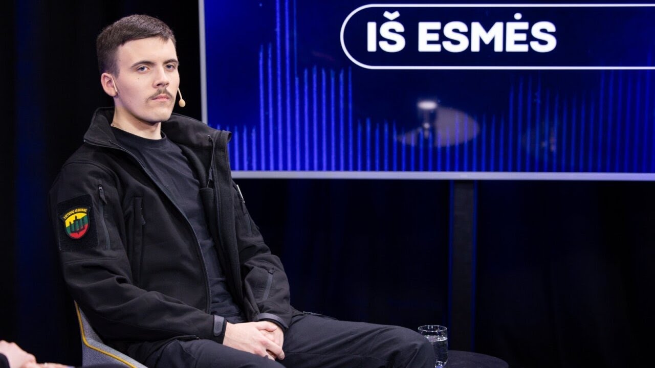 Iš esmės. Ukrainoje kovojantis 23 metų lietuvis: per pirmą apšaudymą raminau save skaičiuodamas