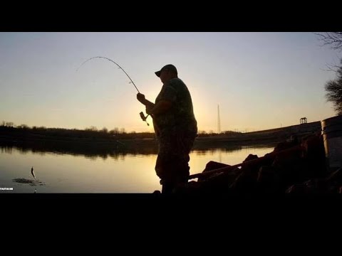 Fishing below Truman Lake Dam 2021 - YouTube