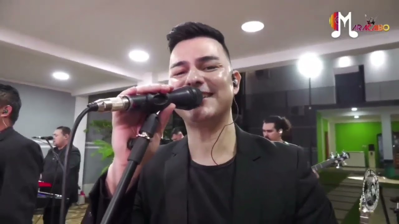 ALSIDES DAMIAN VILLAVERDE Ft. Grupo Maracaibo - SELECCIÓN BALADA En Vivo