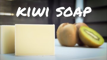 Making Soap with Fresh Kiwi Juice 🥝| A Natural Homemade Recipe