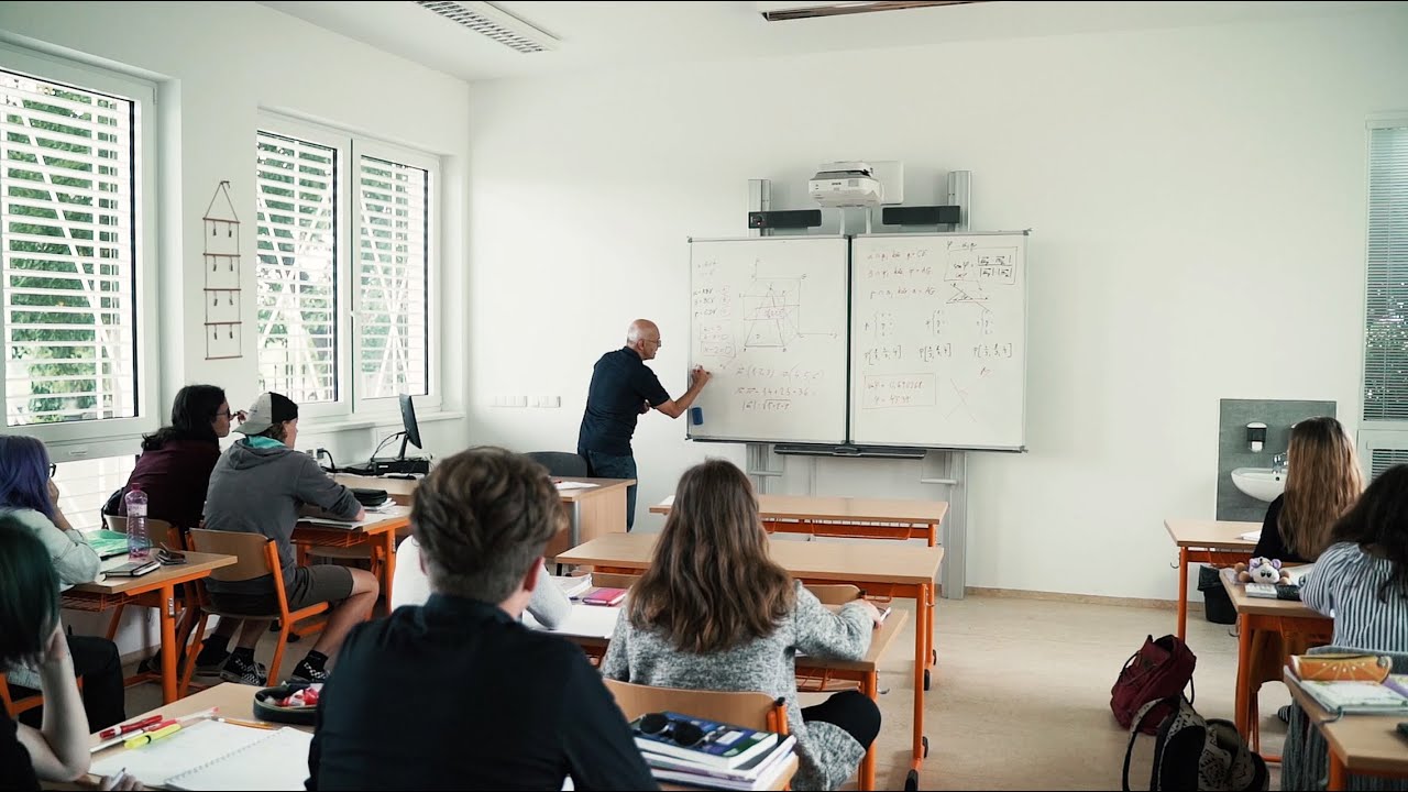 Gymnázium Oty Pavla