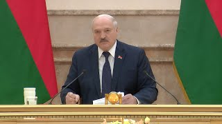 Лукашенко: Почти 1200 погибло! По пьяни утопились, спалил хату, лёжа курили в постели в пьяном виде!