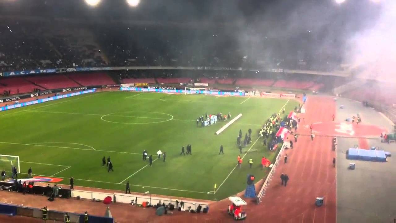 Napoli-Inter 1=0 ingresso in campo live curva b HD.mov - YouTube