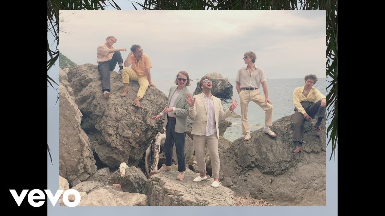 Roy Bianco & Die Abbrunzati Boys - Baci (Offizielles Video) Roy Bianco & Die Abbrunzati Boys - Baci (Offizielles Video)