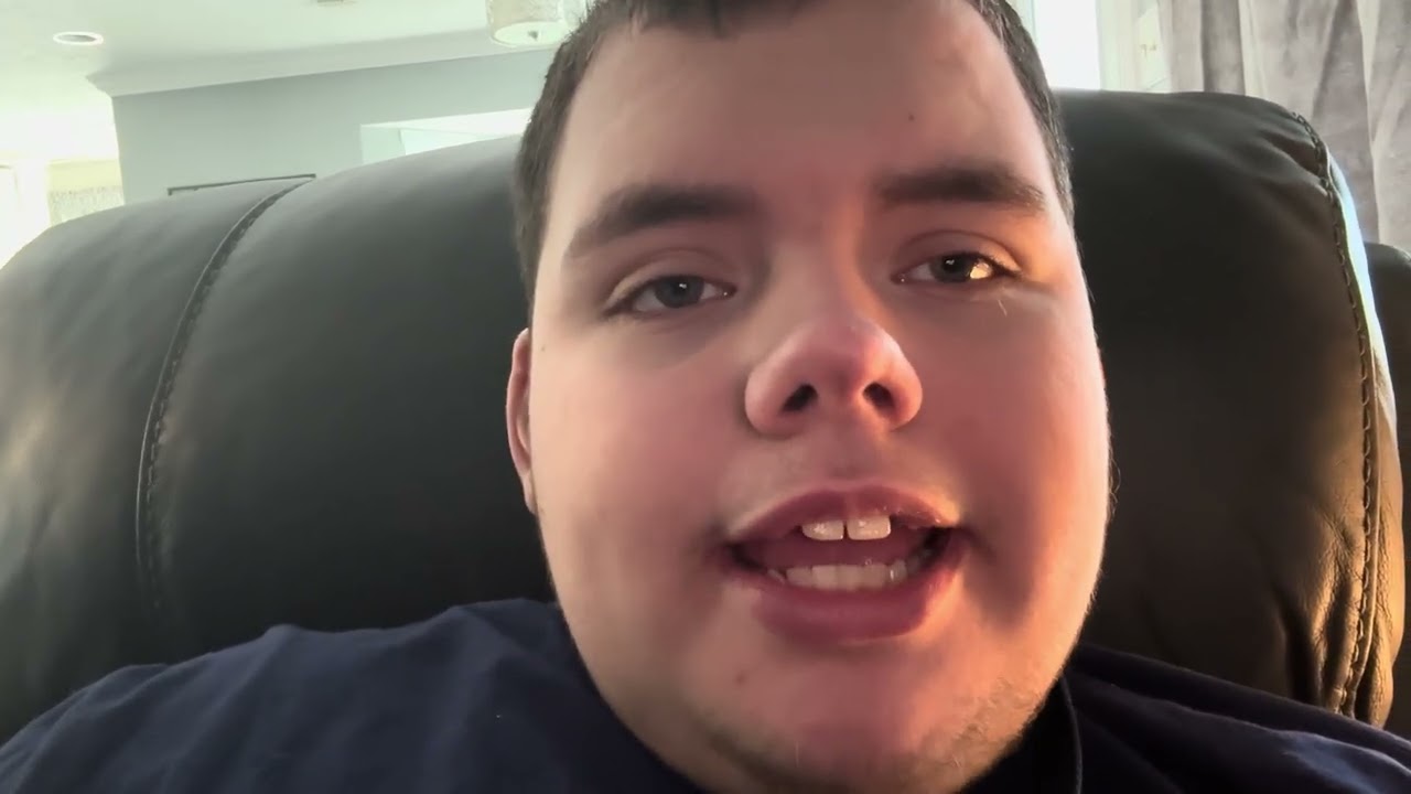 In the future of Sonic the Hedgehog 4 (2027) Is Robot Sonic or Amy rose from Sonic the Hedgehog 3￼