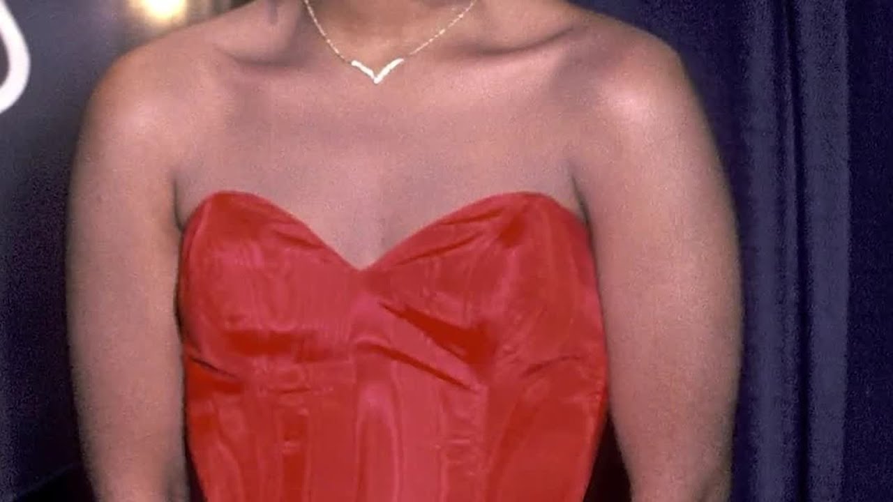 The Real Reason Janet Jackson Wore a 'Key Earring'