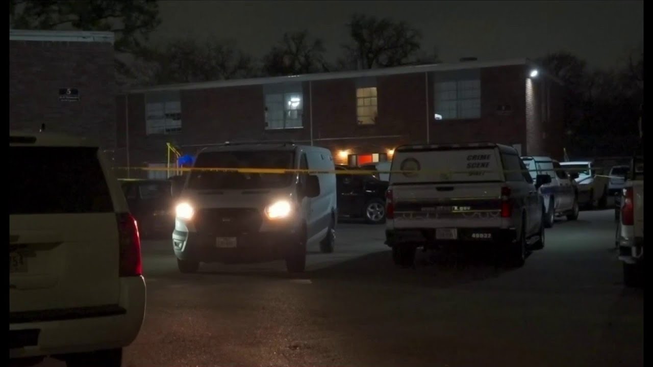 Man fatally shot during home invasion at apartment complex in southeast ...