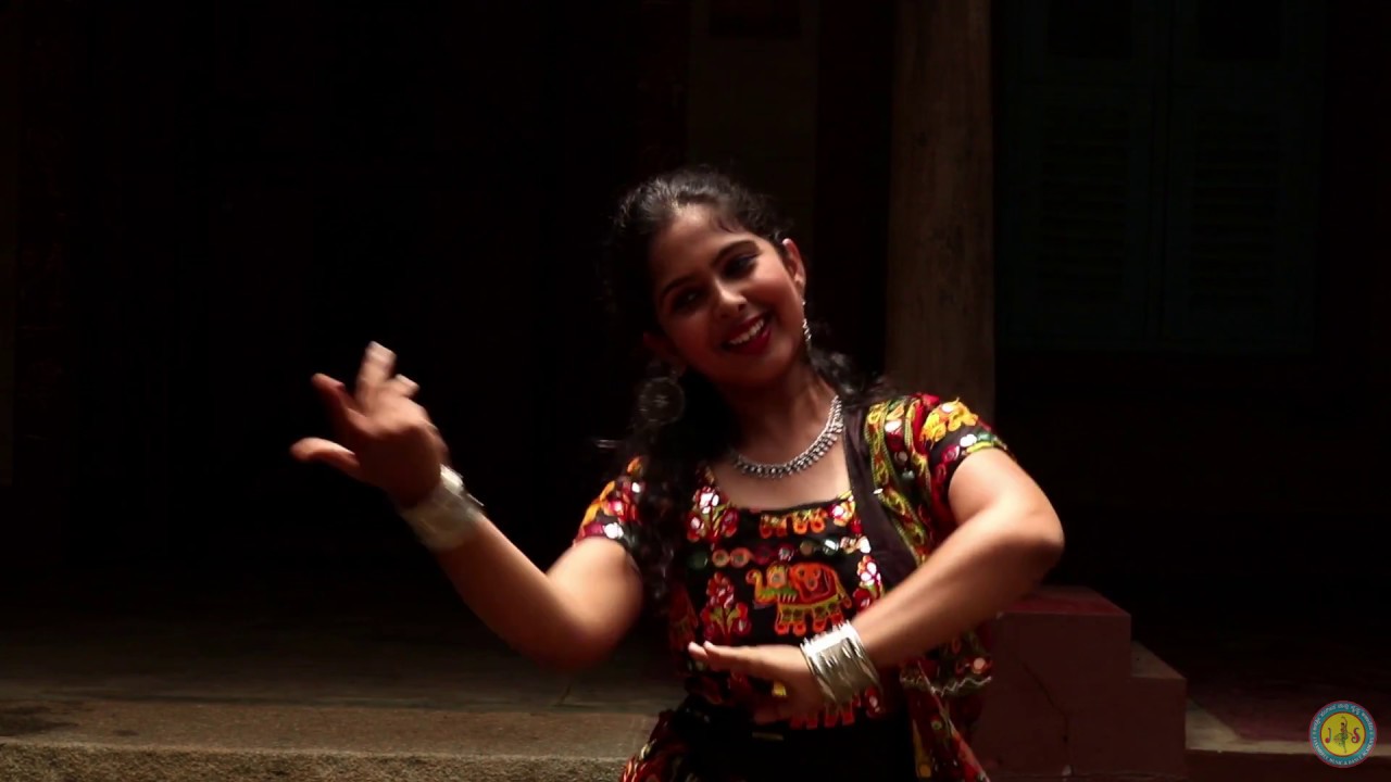 CHOGADA TARA | LOVERATRI | Garba Dance | Bollywood Garba | Janashree |