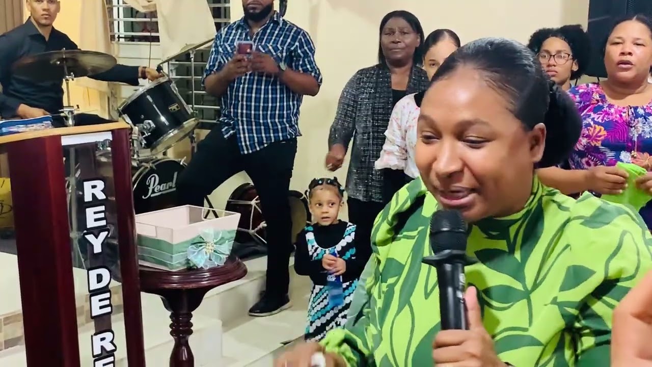 Pastora Evelin Montero y Ana Julia 