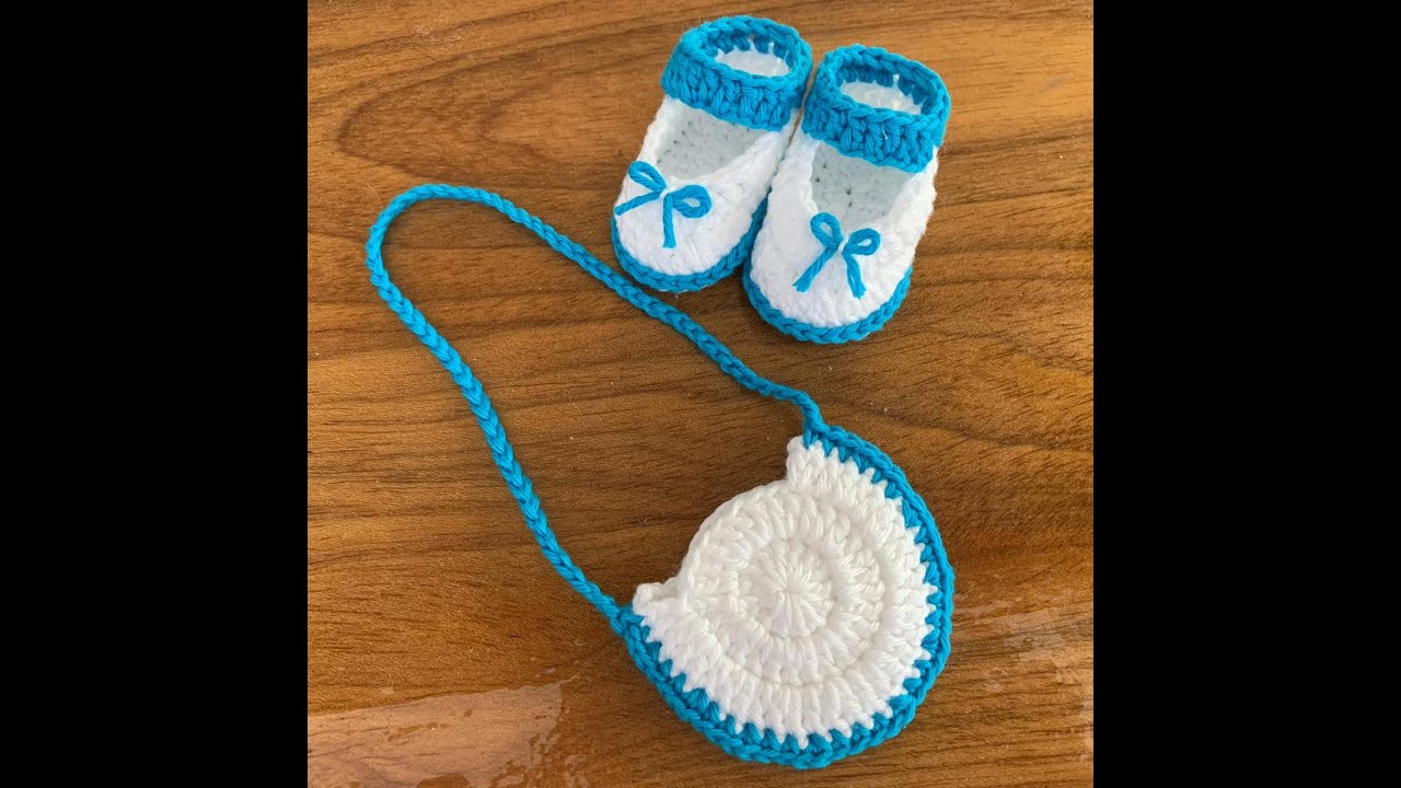 Roupinha para baby alive (sapatinho e bolsinha)