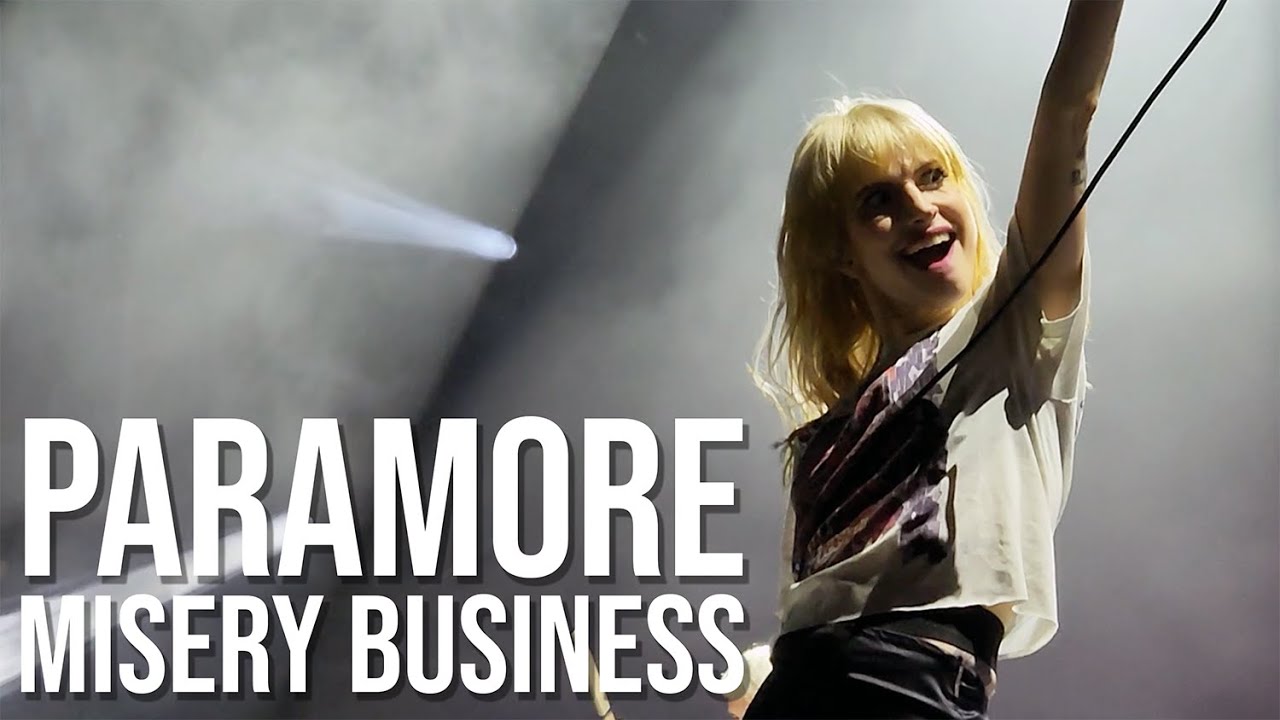 Paramore: Misery Business [OFFICIAL VIDEO] 