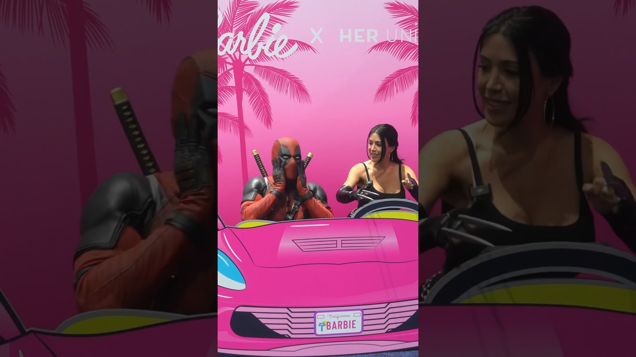 The Barbie photo op at Comic Con was so cute ofc I had to drive 😂 #deadpool #sandiegocomiccon