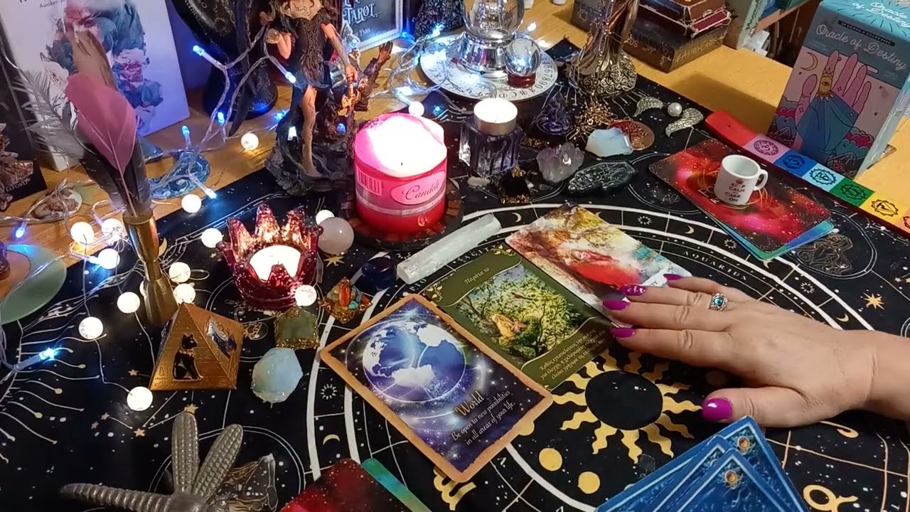 Ευλογίες έρχονται!🤩🎯✨️🙏#wheeloffortunetarot #pickacard ##χαρτομαντεία #ταρώ ⚖️🪄🔮👀