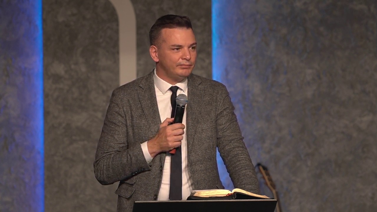 Adi Mocan - Ce face o FEMEIE credincioasă într-o perioadă de CRIZĂ?