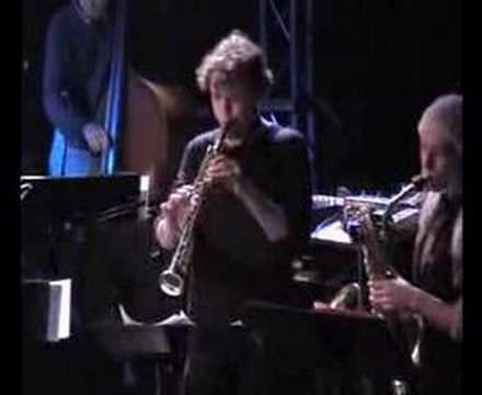 Tentet edim - Sax gabriel Richards (Dir. Eric SHUL...