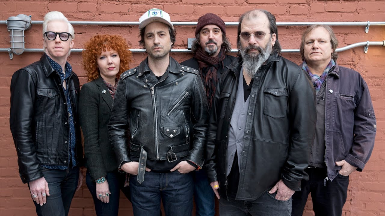 TSR17-20 Shawn Colvin and Steve Earle • Tent Show Radio